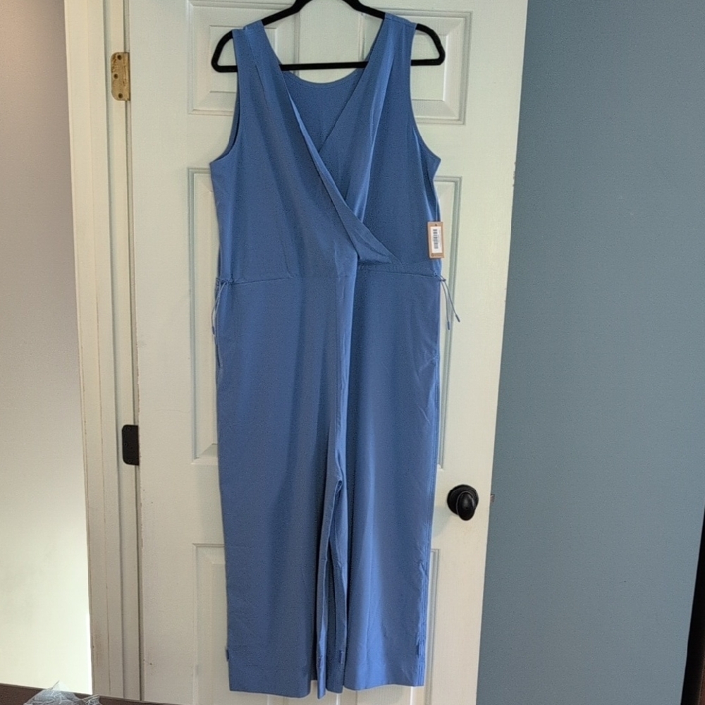 Blue Sleeveless Jumpsuit with V-Neck and Wide Legs